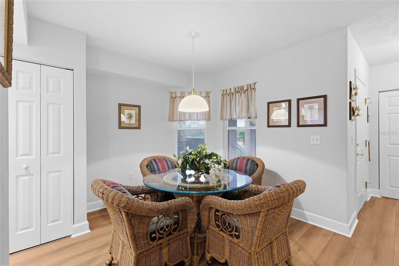 Photo 6 of 20: Breakfast/Dinette Area off Kitchen