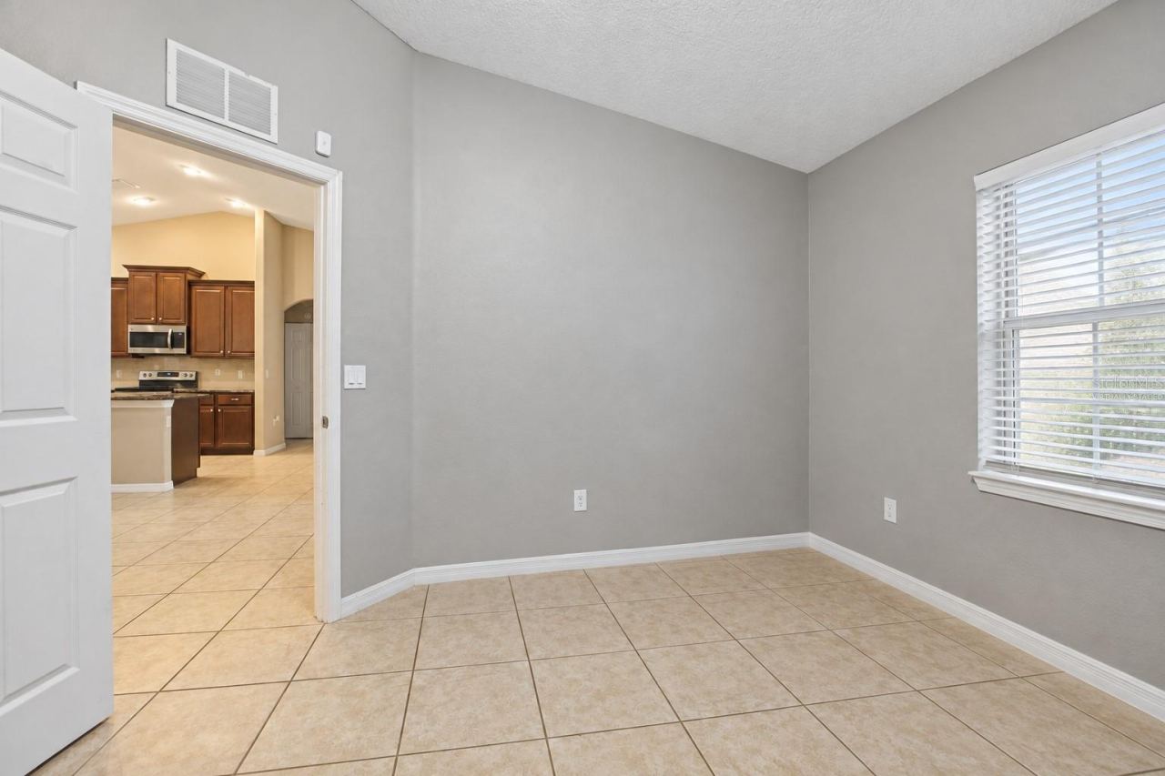 Photo 17 of 20: 4TH BEDROOM- VIRTUALLY STAGED