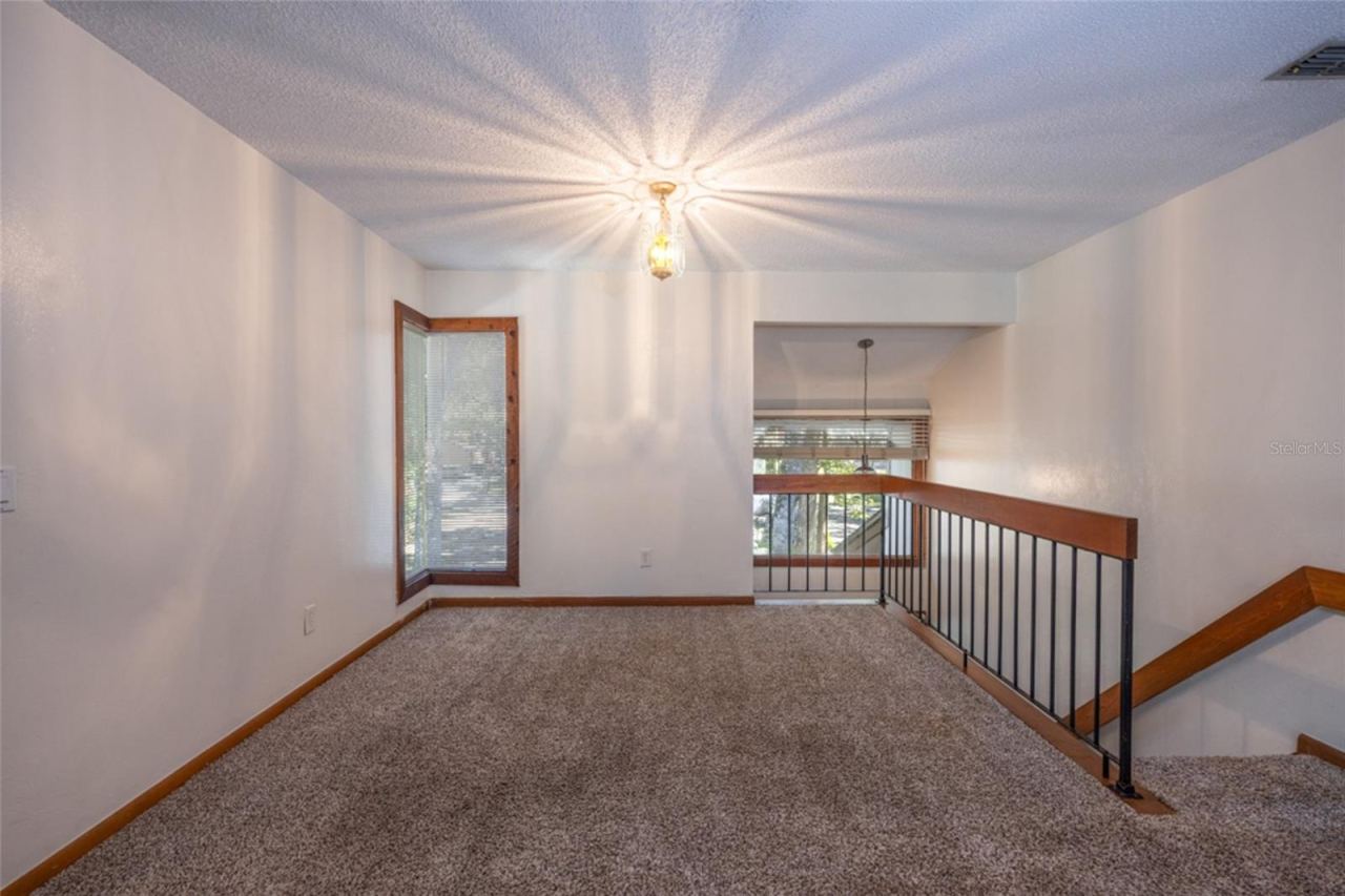 Photo 15 of 20: UNSTAGED: Bright And Open Dining area