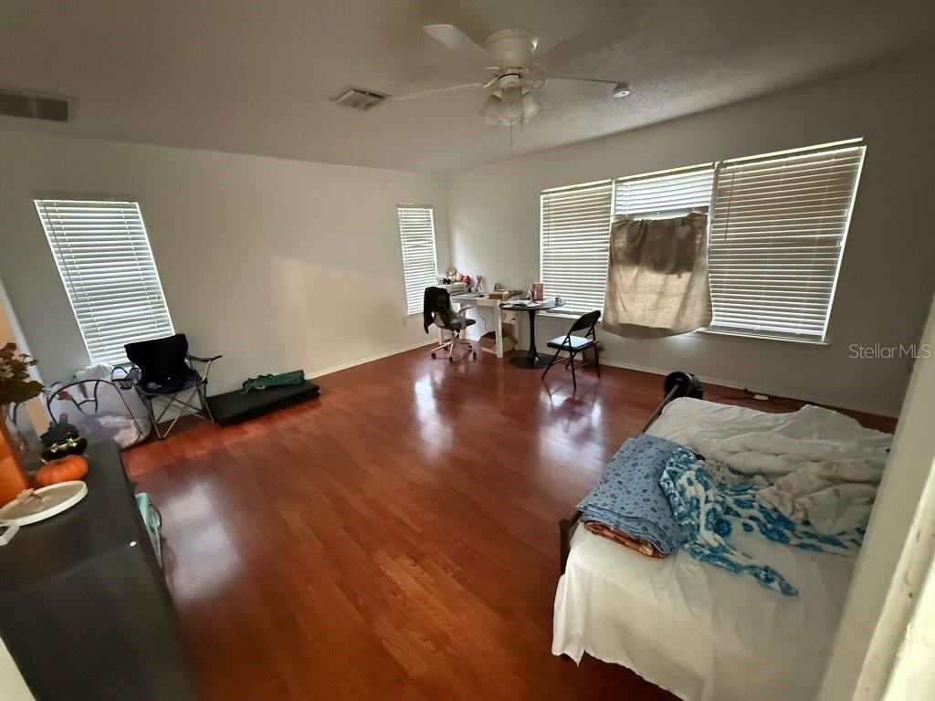 Photo 19 of 20