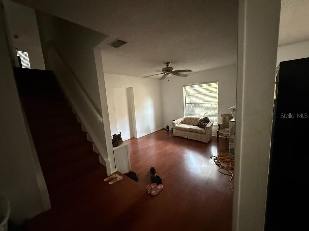 Photo 17 of 20