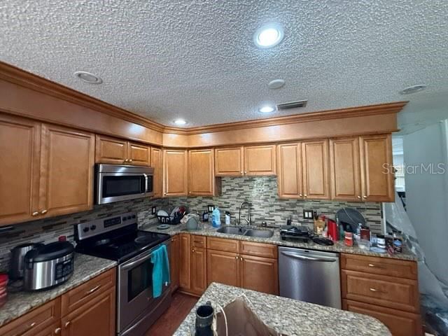 Photo 8 of 20
