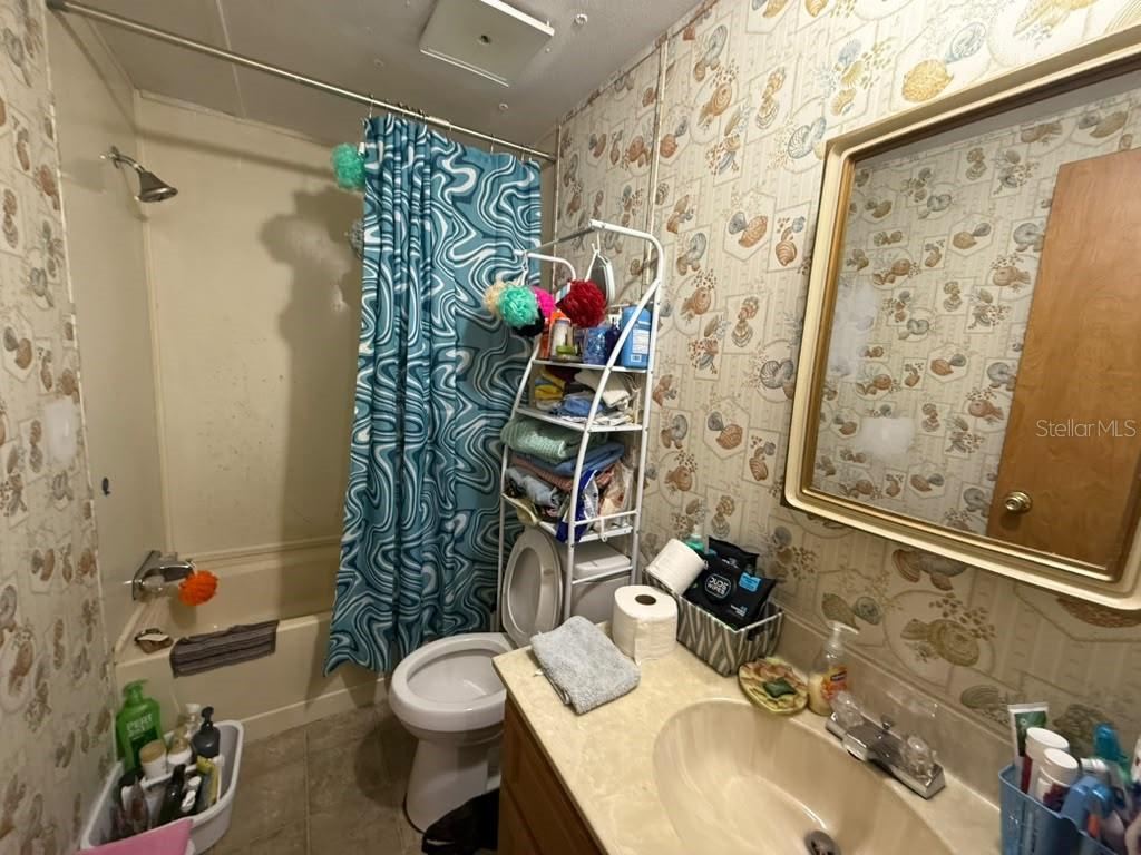 Photo 16 of 20