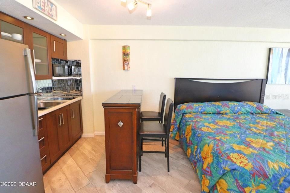 Photo 18 of 20