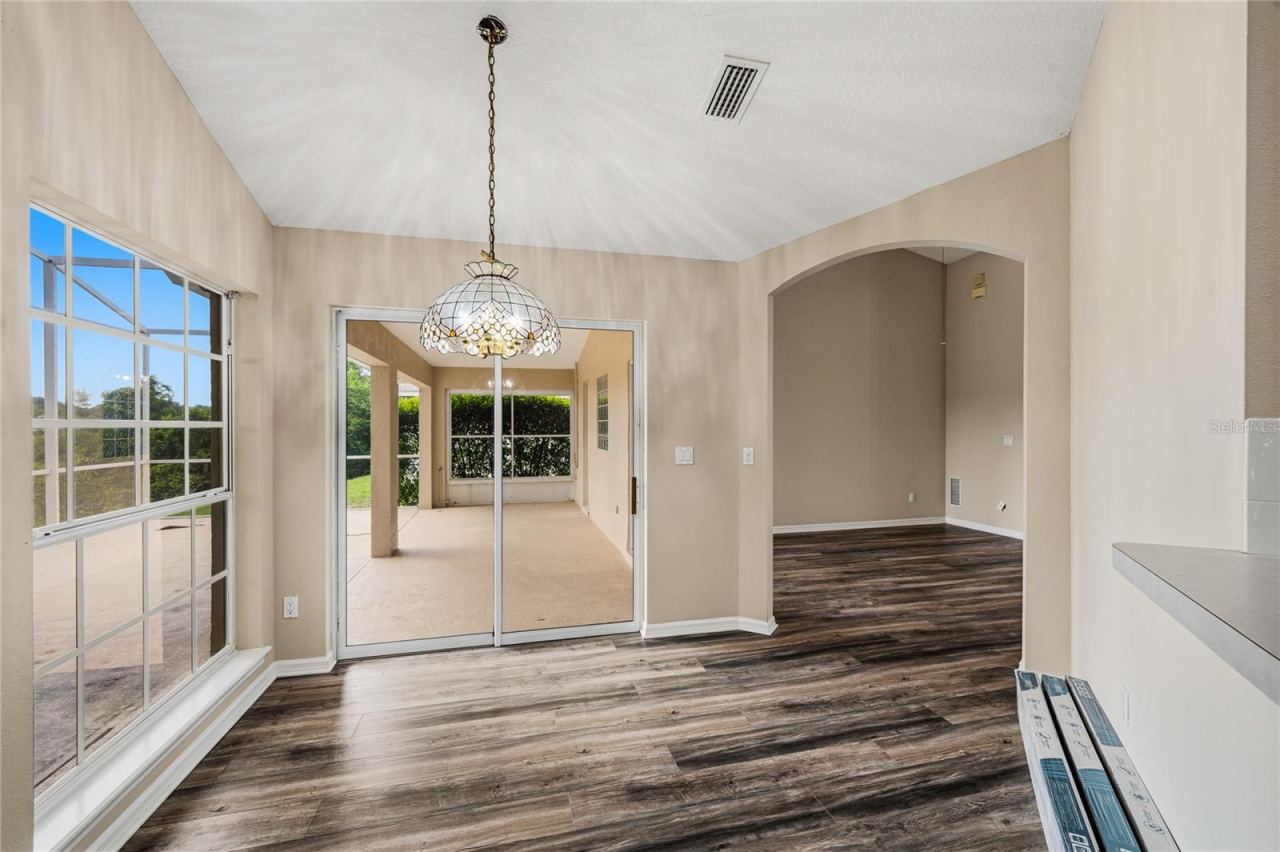 Photo 10 of 20: Breakfast Nook/area