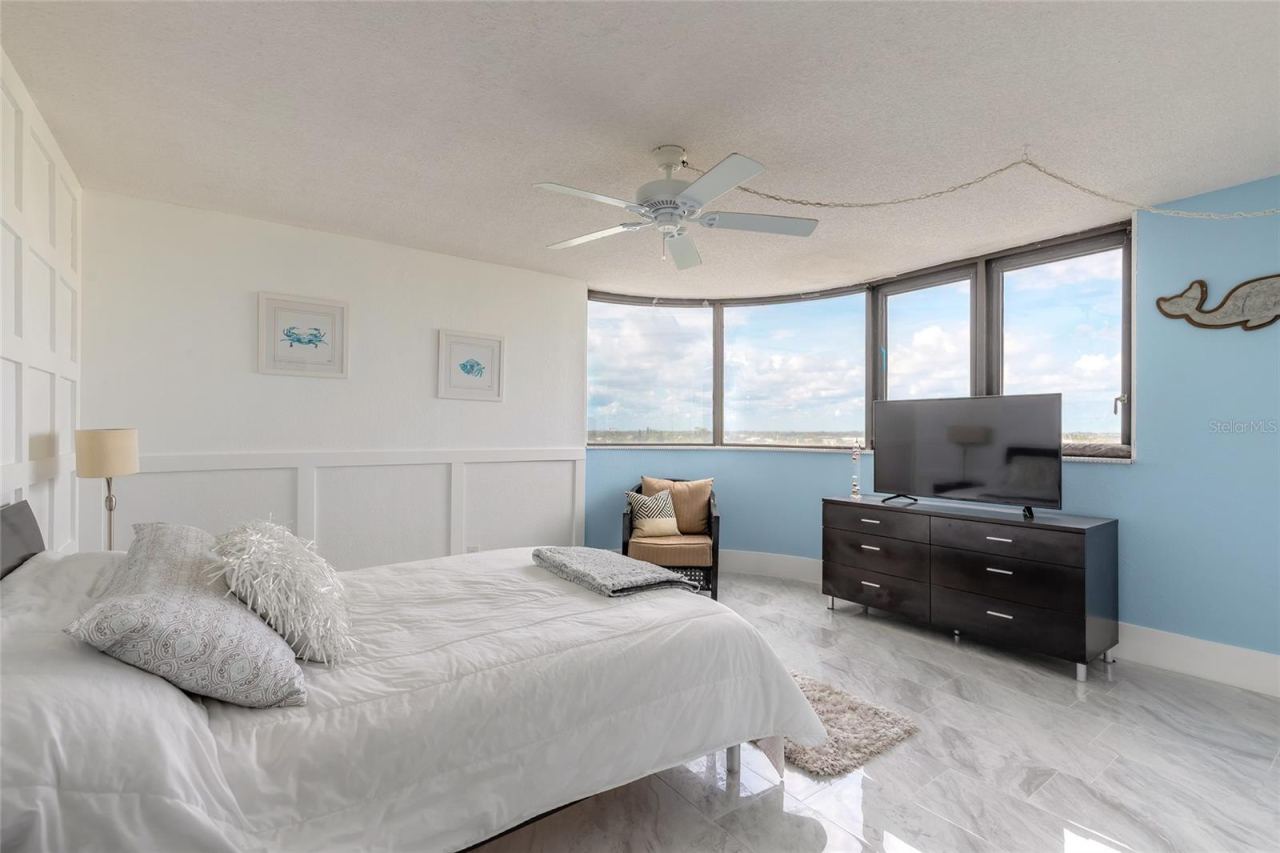 Photo 19 of 20: Guest Bedroom 2