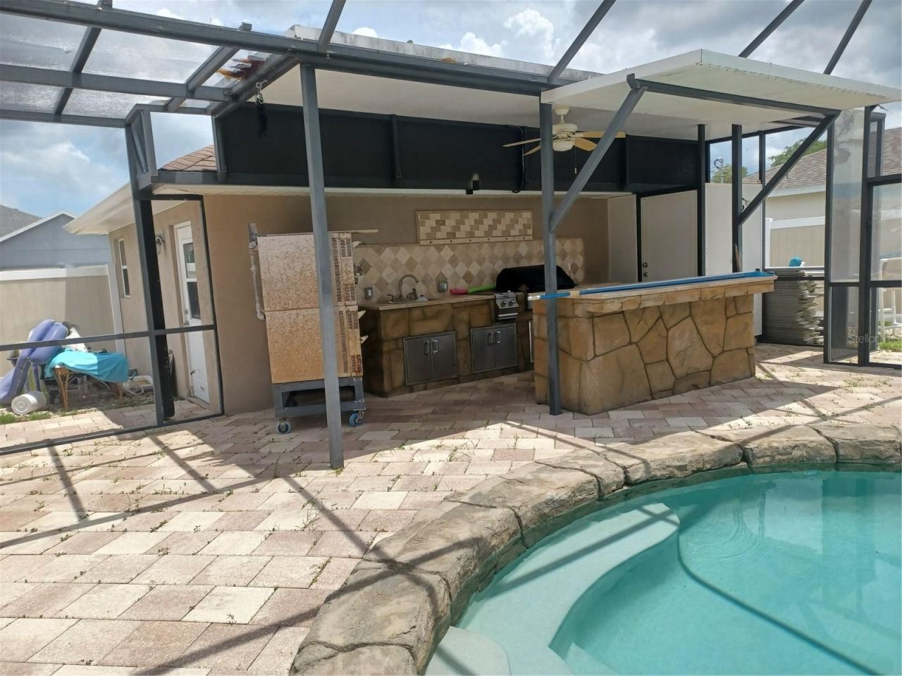 Photo 16 of 20