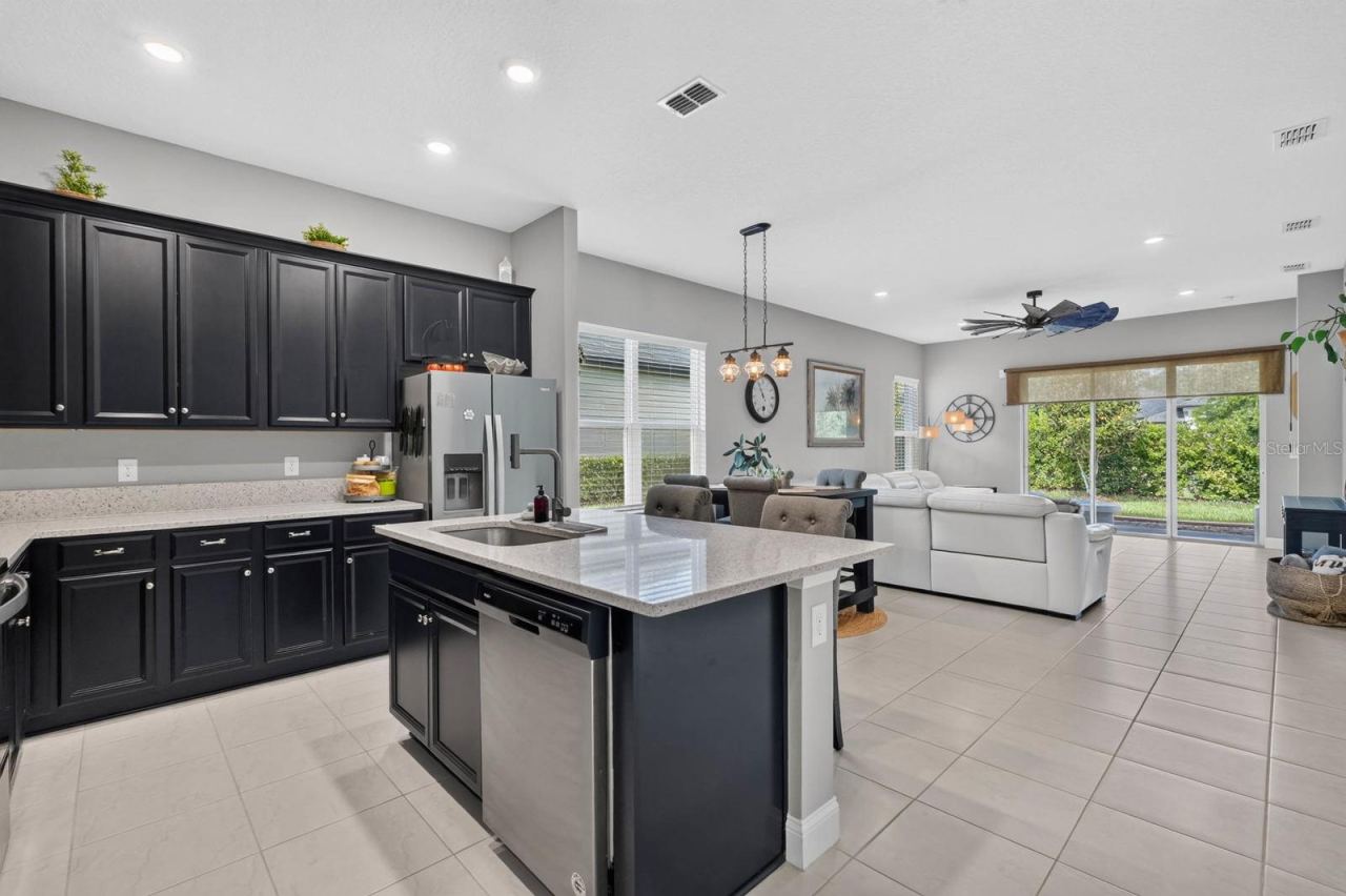 Photo 7 of 20: Kitchen