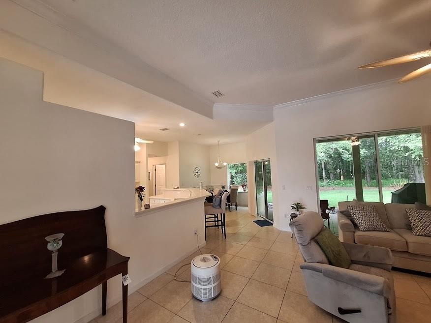 Photo 5 of 20: foyer to GR