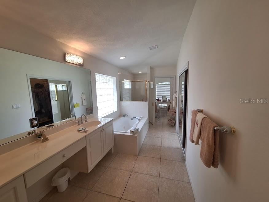 Photo 14 of 20: huge master bath w jetted tub