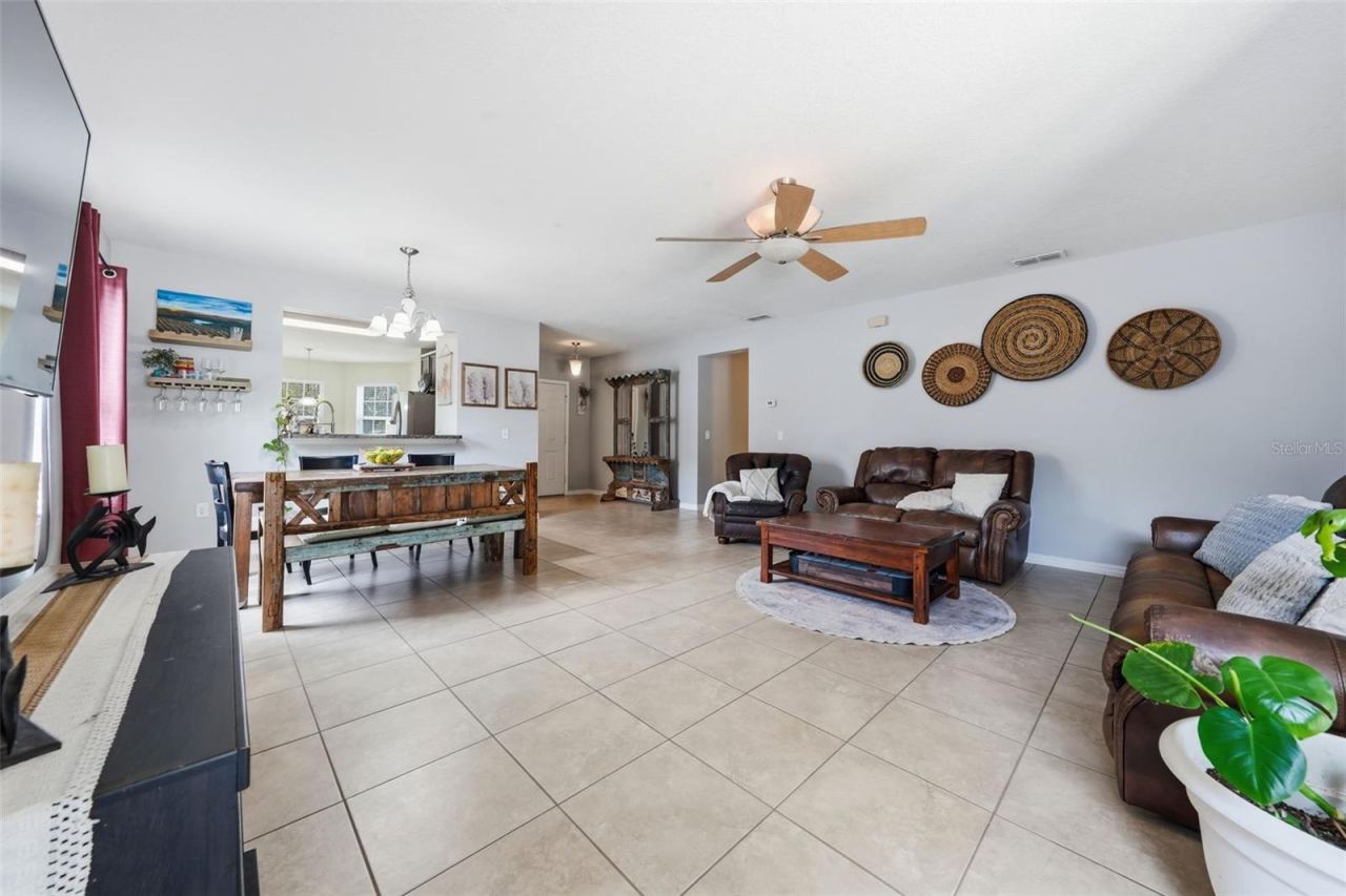 Photo 12 of 20: Open floor plan for easy entertaining