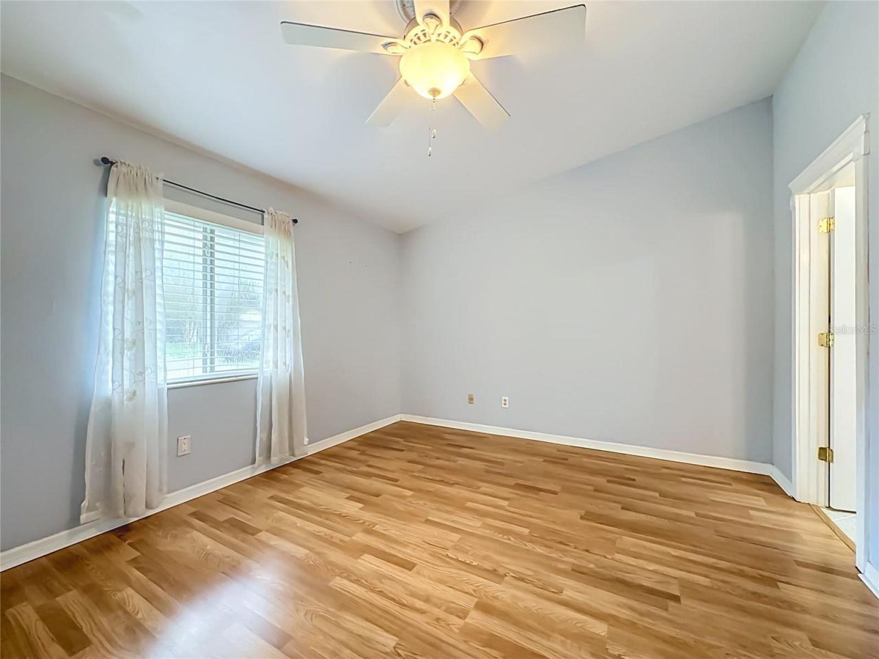 Photo 17 of 20