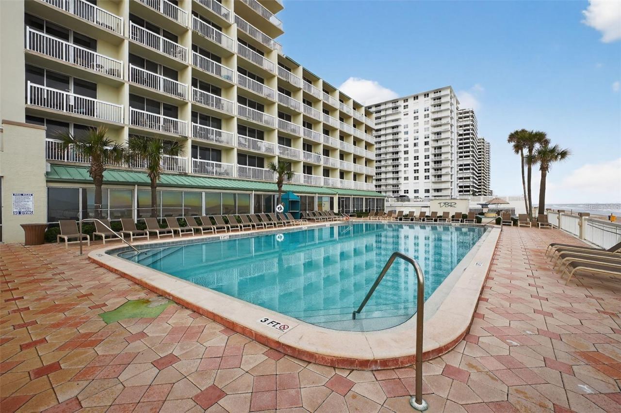 Photo 15 of 20: OUTDOOR POOL