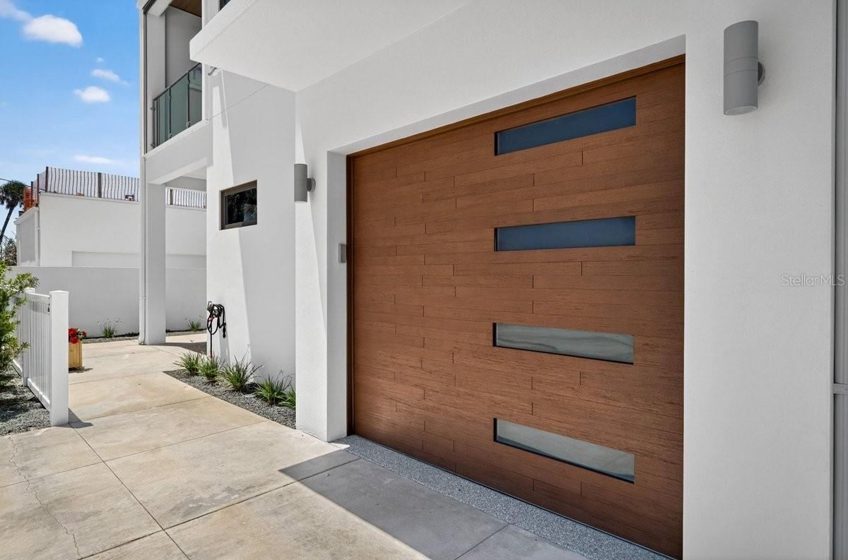 Photo 9 of 20: East Entry