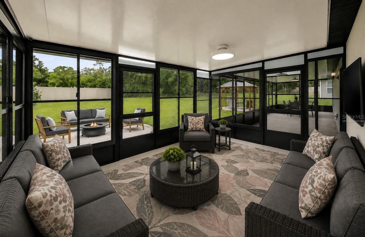 Photo 7 of 20: Virtually Staged Lanai w/Vinyl Windows