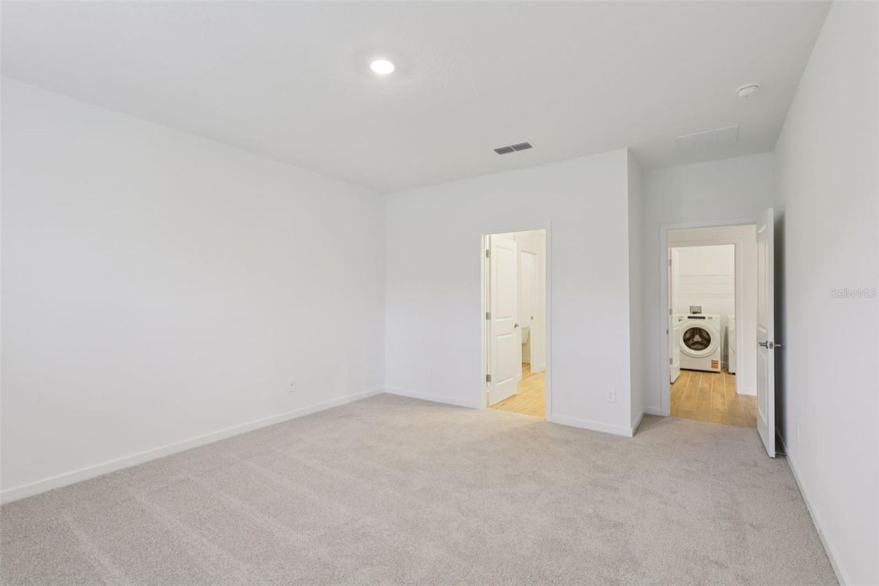 Photo 13 of 20: The interior photos are of another home with the same floor plan and interior finishes. Some details may vary