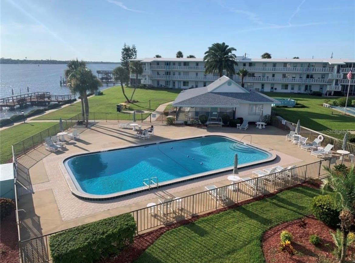 Photo 2 of 20: Pool & Clubhouse