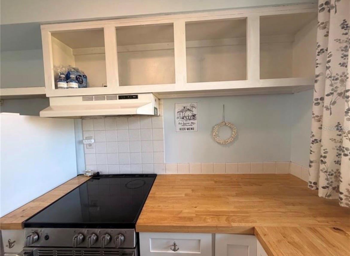 Photo 13 of 20: Kitchen 9X7 with open shelving
