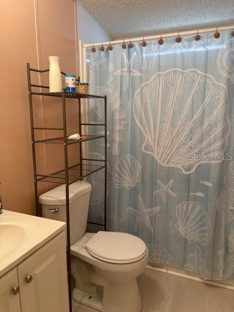 Photo 5 of 7: Bathroom