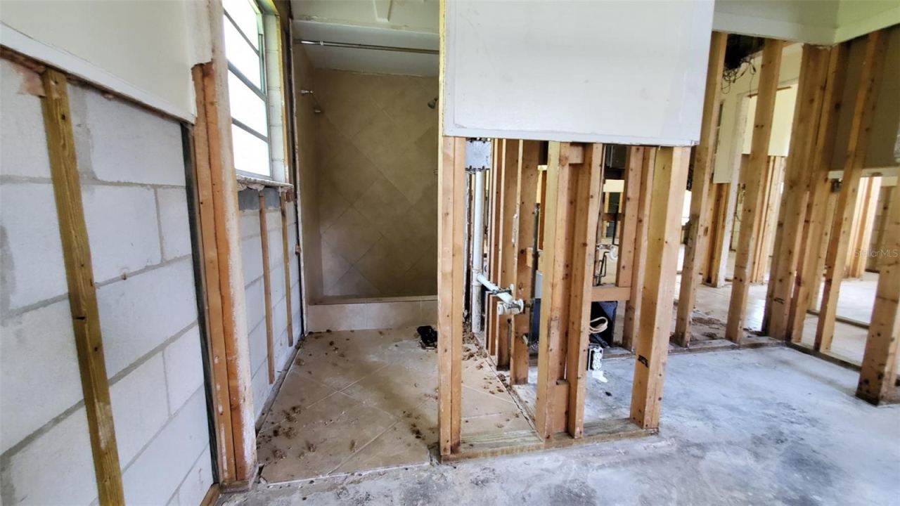 Photo 17 of 20
