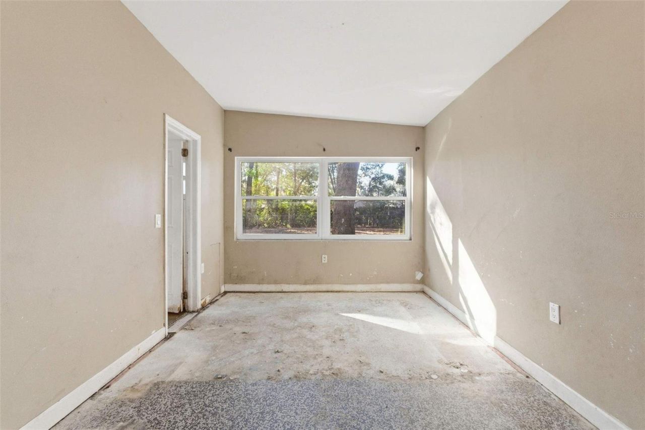 Photo 10 of 20