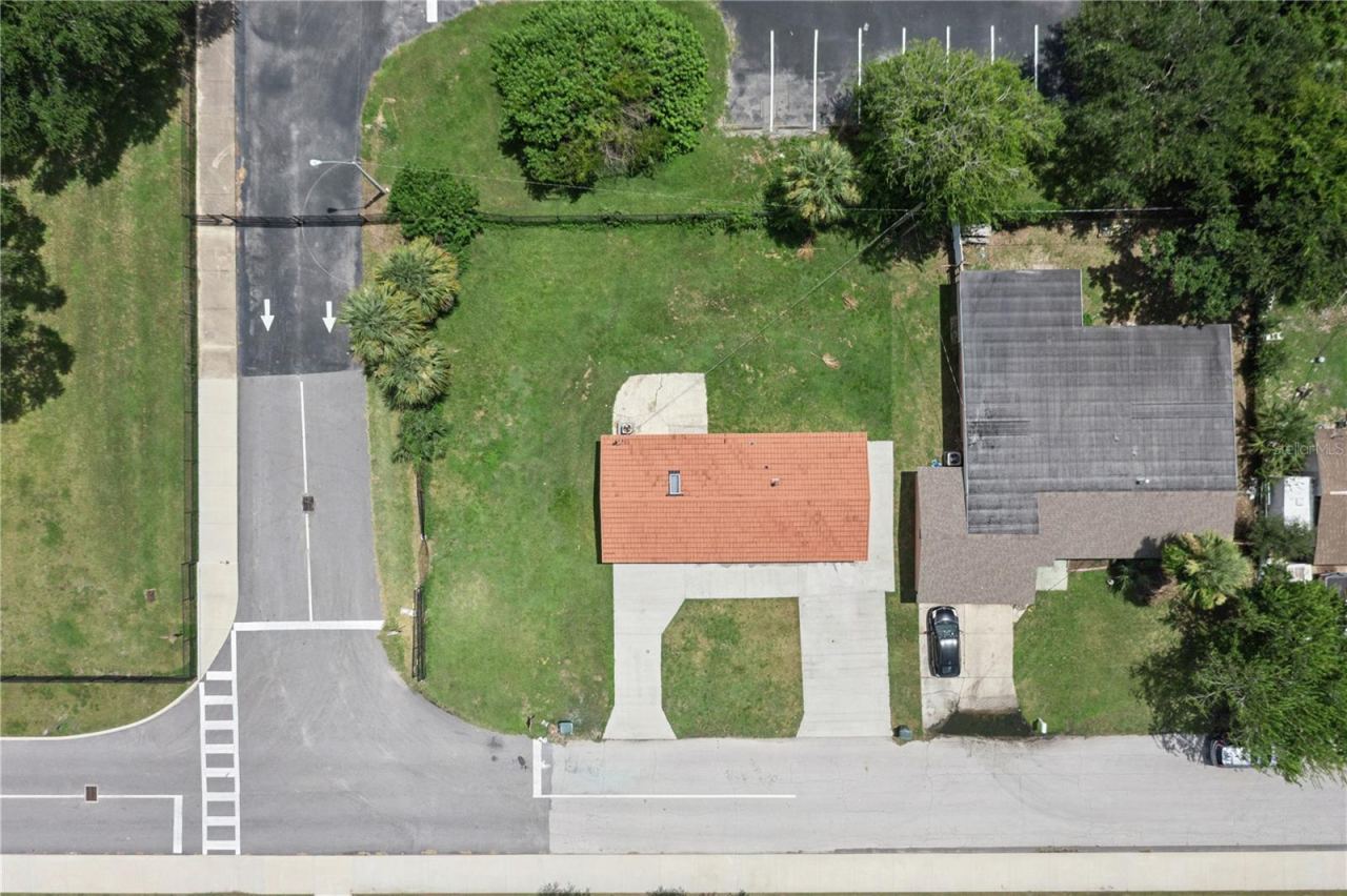 Photo 19 of 20: Ariel View Corner Lot