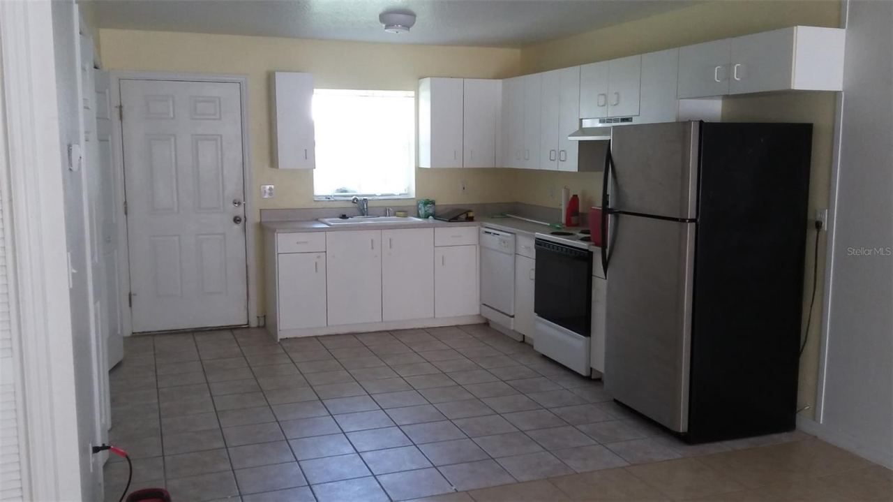 Photo 11 of 20