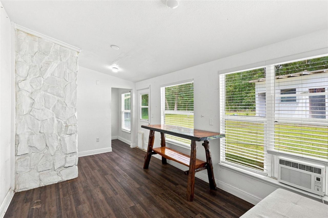 Photo 18 of 20: Bonus Room