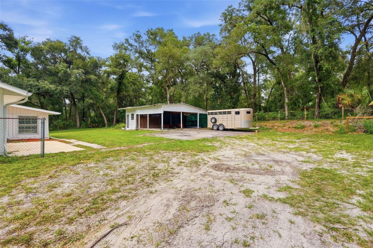 Photo 7 of 20