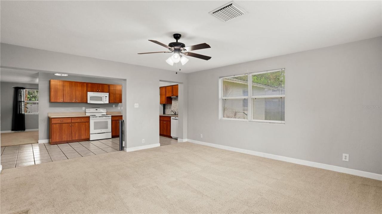 Photo 16 of 20