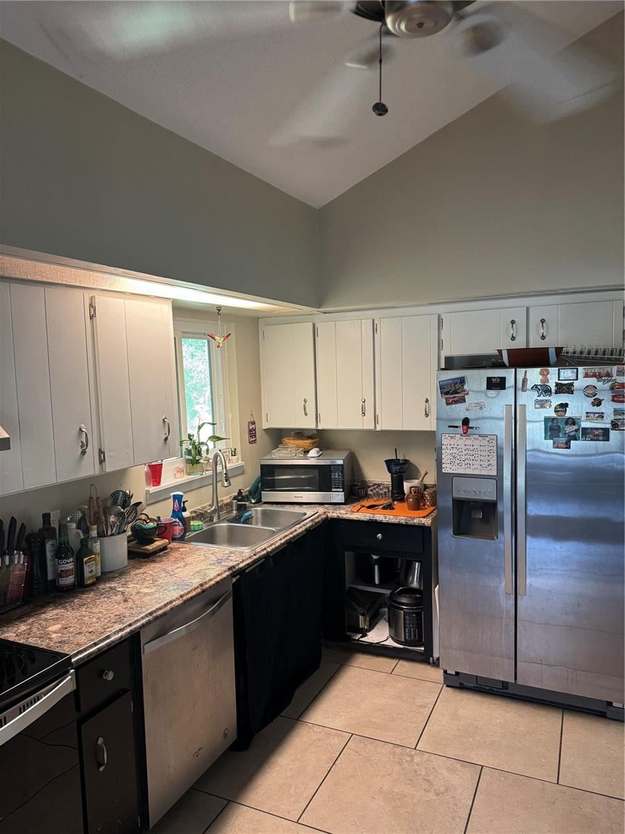 Photo 8 of 20: Kitchen