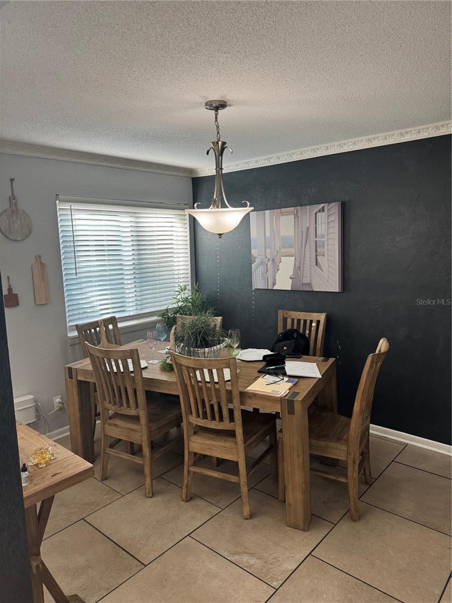 Photo 7 of 20: Dining Room