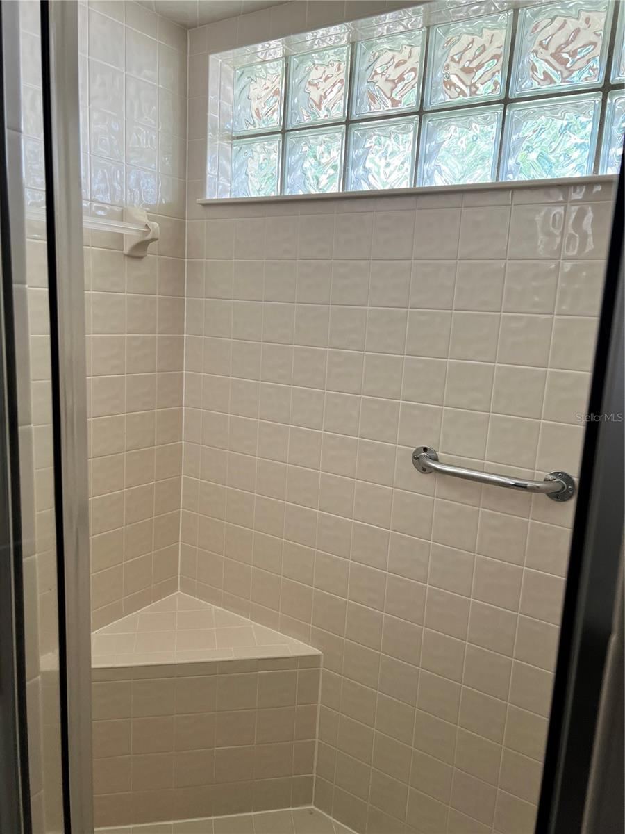 Photo 10 of 20