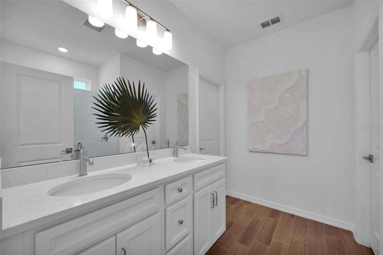 Photo 17 of 20: Model Home Pictured