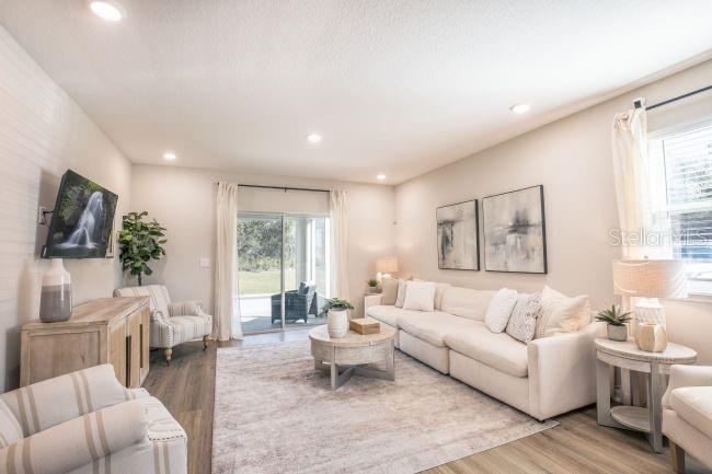 Photo 10 of 20: Model home - actual features may vary.