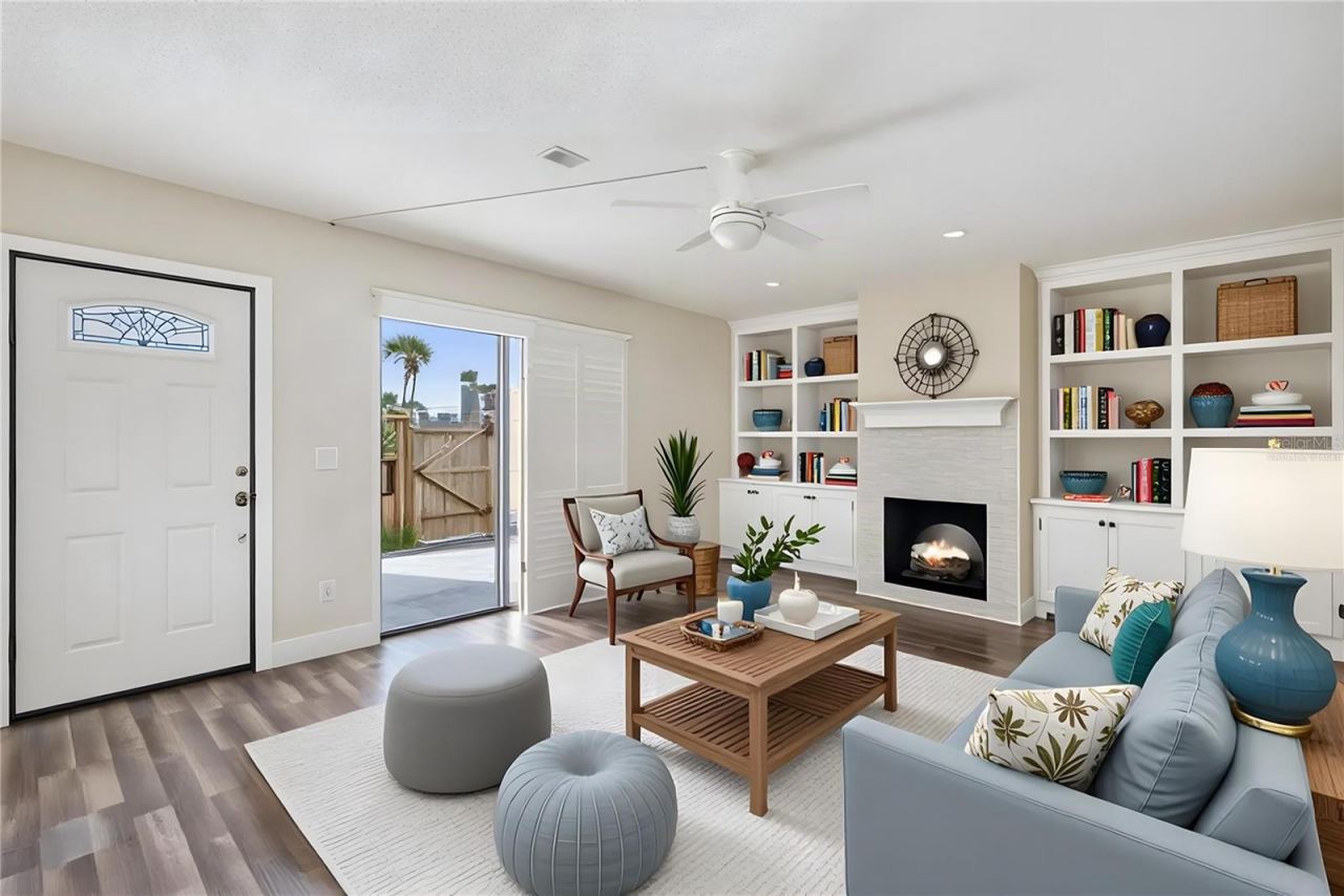 Photo 5 of 20: Living Room - Virtually Staged