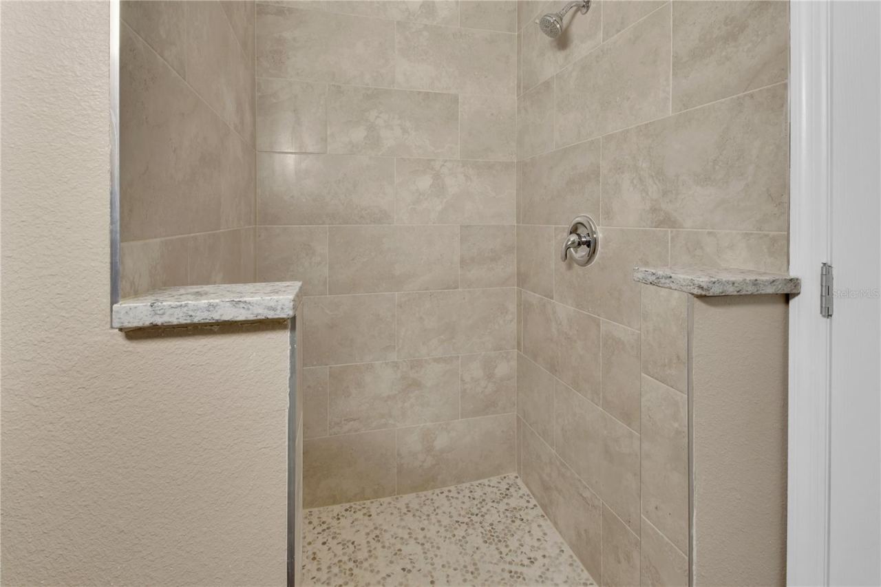 Photo 15 of 20