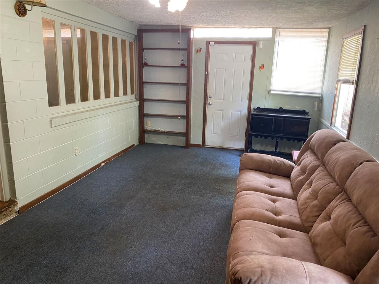 Photo 2 of 6: Bonus room