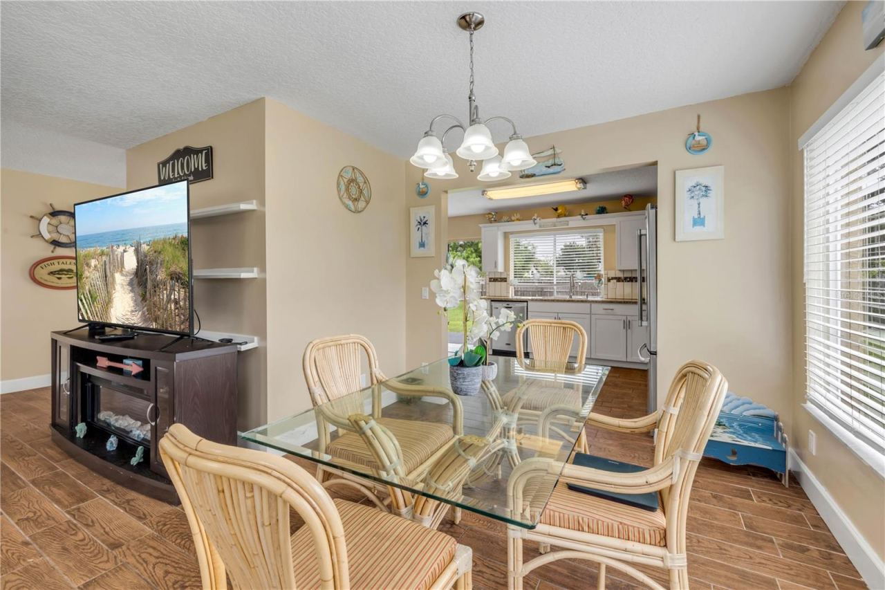 Photo 20 of 20: Dining Area