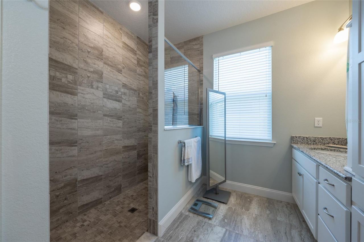 Photo 20 of 20: Beautiful tiled shower