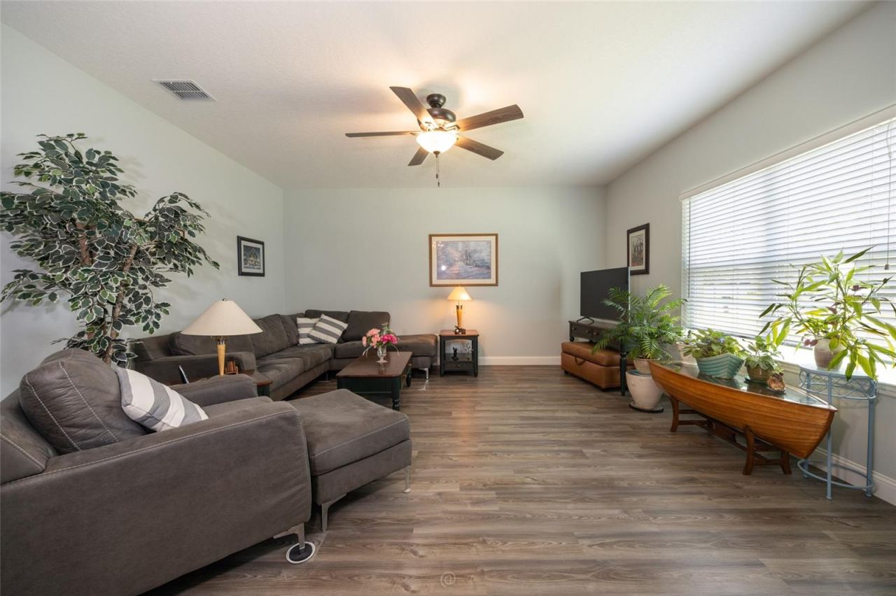 Photo 13 of 20: Formal living room, home office,