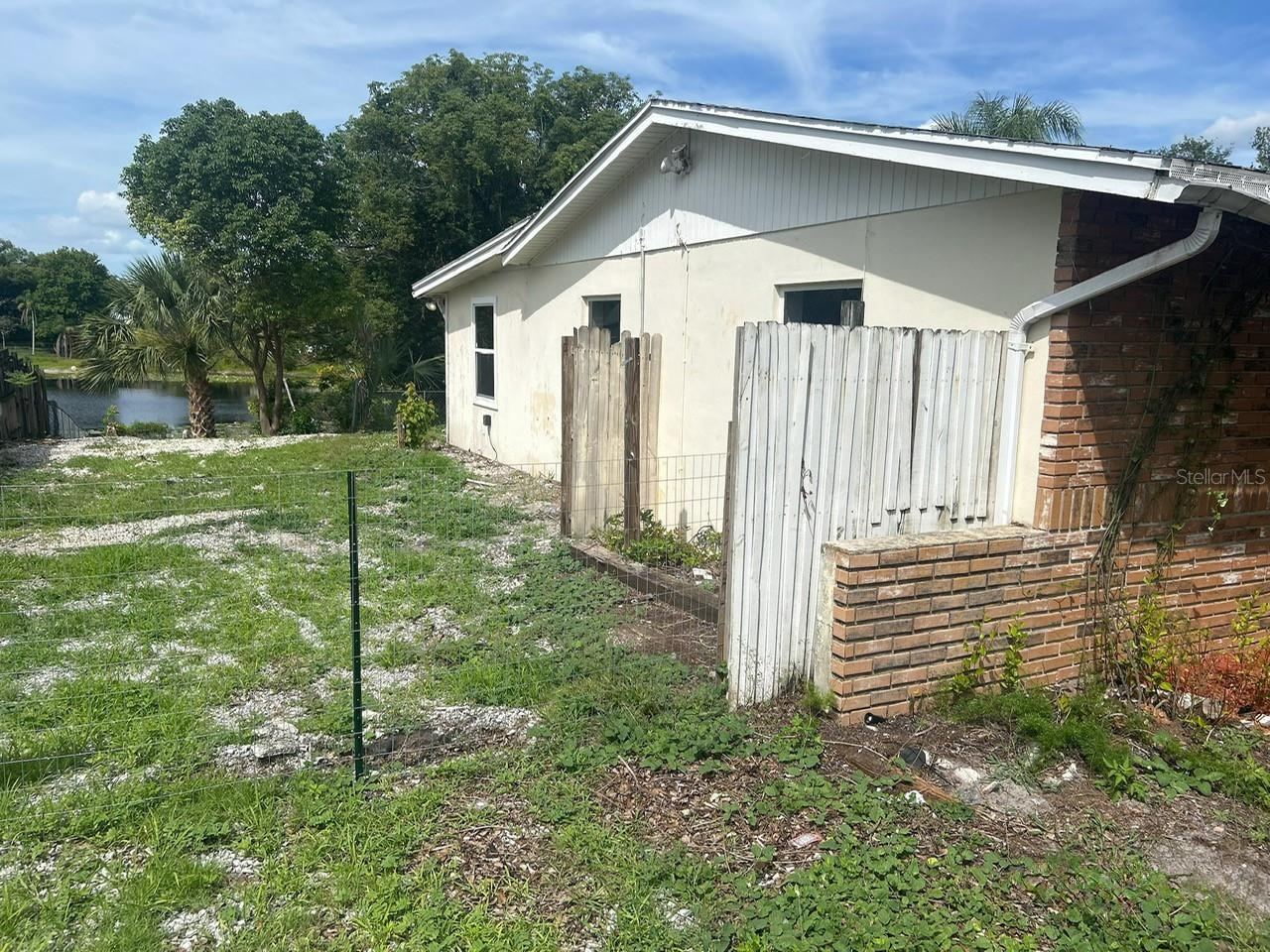 Photo 3 of 20