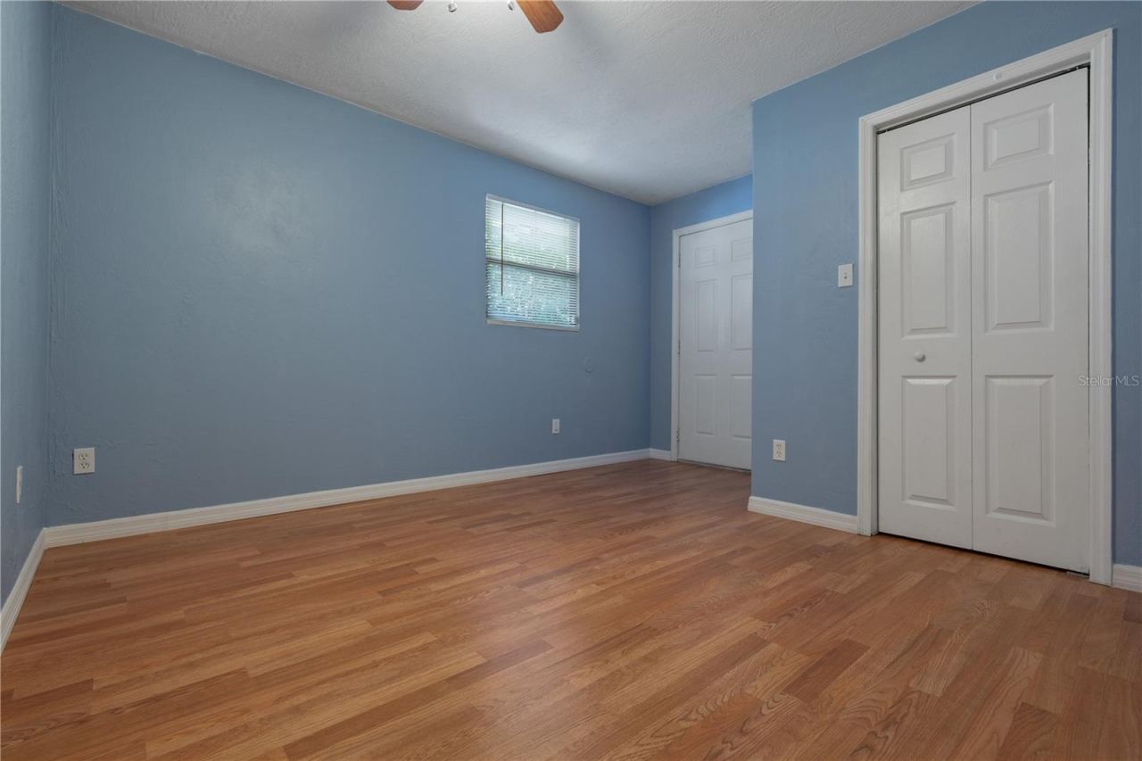 Photo 11 of 20