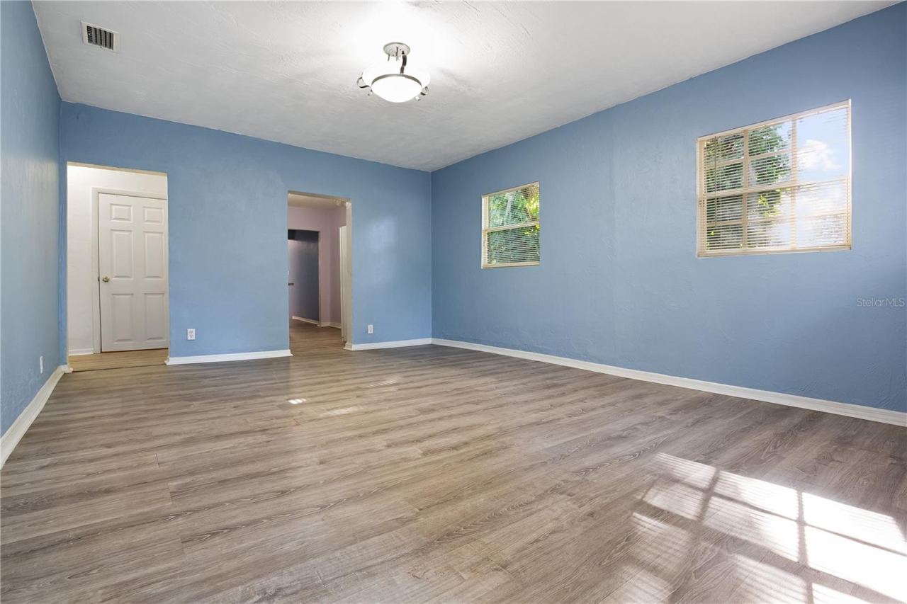 Photo 19 of 20