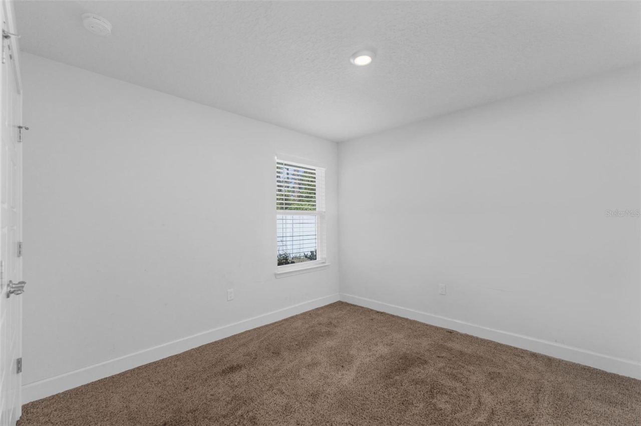 Photo 16 of 20