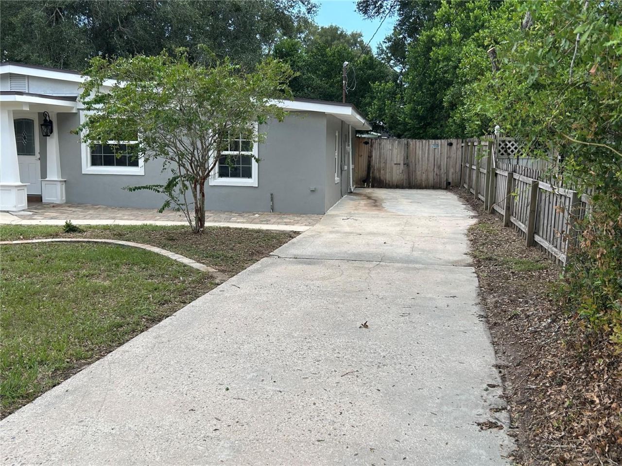 Photo 10 of 20