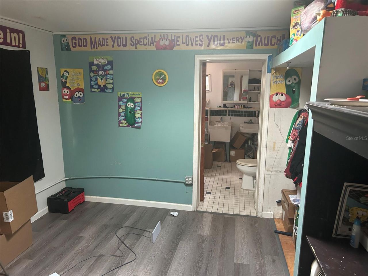 Photo 18 of 20