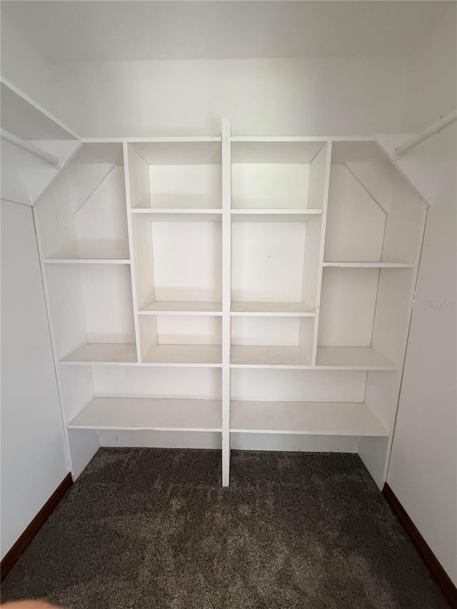 Photo 12 of 20: closet