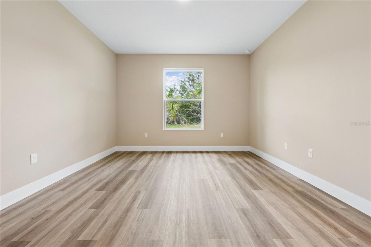 Photo 7 of 16: PICTURES OF A COMPLETED MODEL, COLOR OPTIONS MAY VARY.