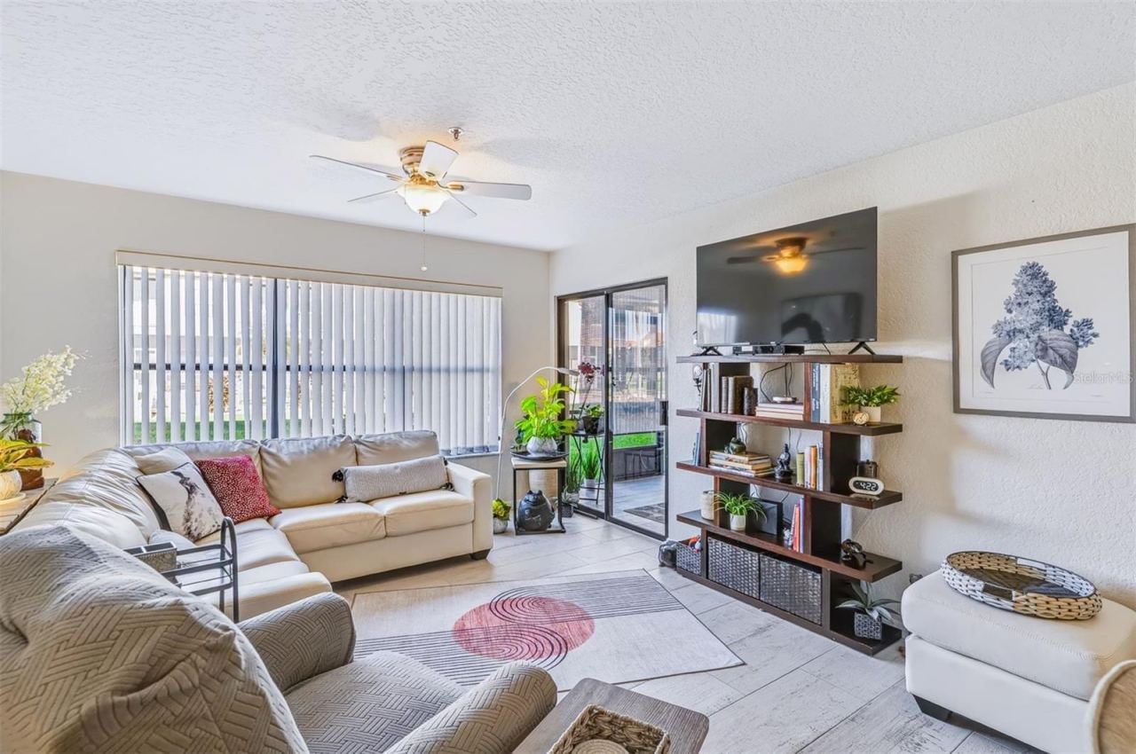 Photo 9 of 20: Living area with lots of natural light